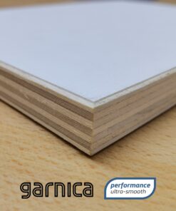 Contrachapado premium pre-pintado con superficie uniforme Garnica Performance Ultra-Smooth
